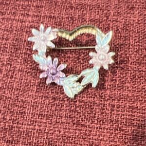 Vintage Pastel Floral Gold Tone Heart Brooch Pin